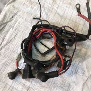 Faisceaux et corne d'échappement Volvo AQ151C