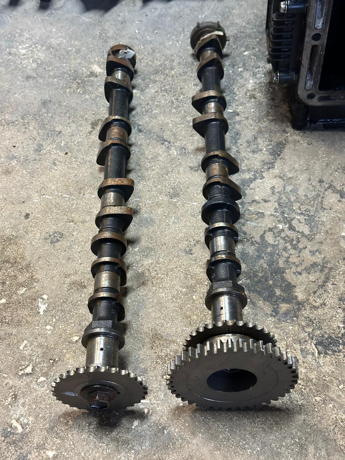 VILEBREQUIN BIELLE PISTONS ET ARBRE A CAMES SUZUKI 4 TEMPS – Image 5