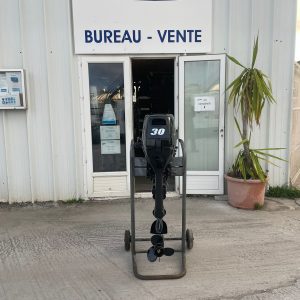 30 cv Suzuki 2 temps arbre long barre franche 2018