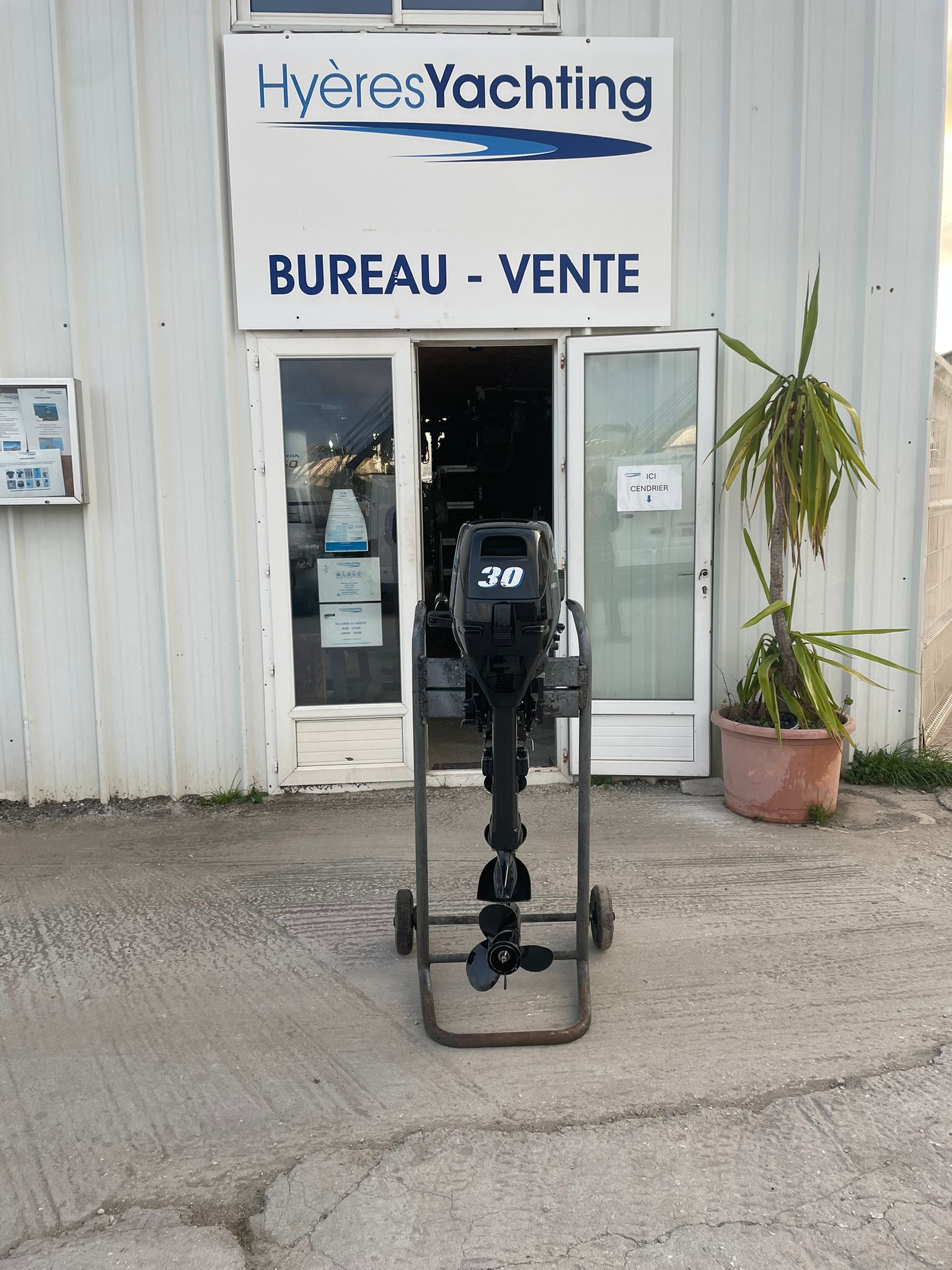 30 cv Suzuki 2 temps arbre long barre franche 2018